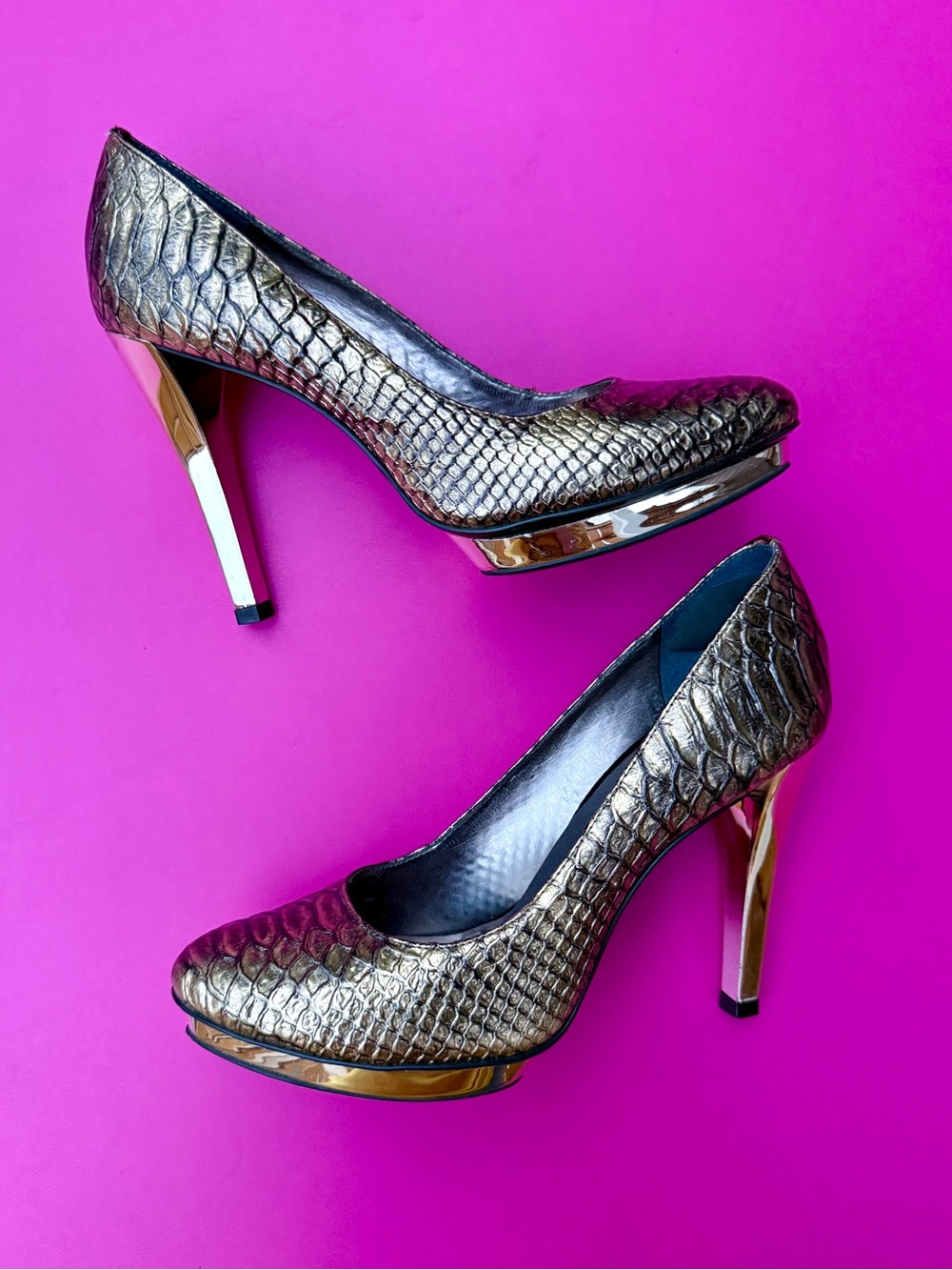 Gianni Bini Metallic Bronze Snakeskin Pumps Dress Heels Round Toe Shoes Size 8